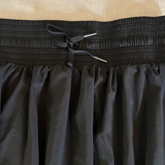 Lululemon Flowy Skirt - Picture 2 of 5